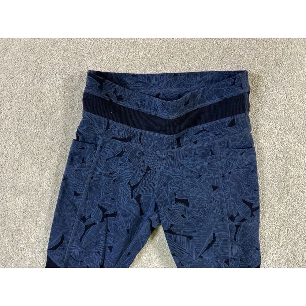 Athleta Women's Tropical Excursion Palm Tree Graphic Print Blue Jogger Leggings - Picture 2 of 6